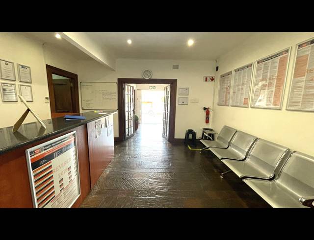 350M² MEDICAL SUITE FOR SALE IN SINOVILLE